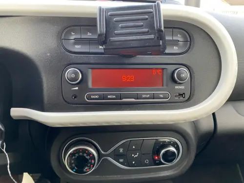 Renault Twingo E-Tech Twingo III E-Tech Authentic - Photo 19
