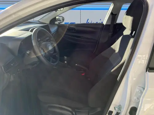 Hyundai i20 1.2 79 Initia - Photo 9