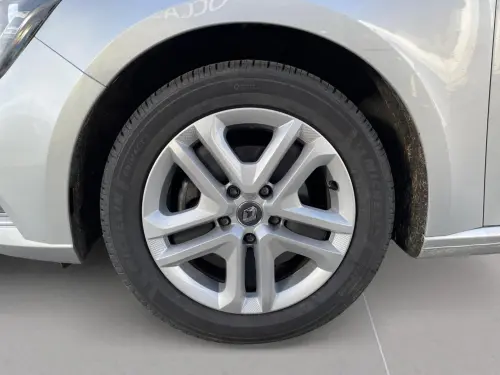 Renault Megane Mégane IV Berline Blue dCi 95 Business - Photo 8