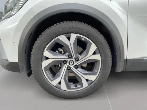 Renault Captur E-Tech Plug-in 160 - 21B R.S. Line - Photo 8