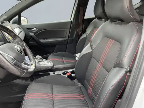 Renault Captur E-Tech Plug-in 160 - 21B R.S. Line - Photo 9