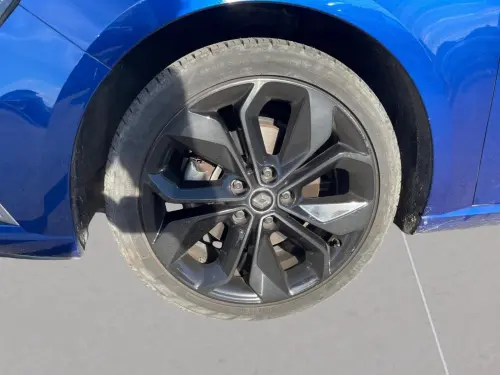 Renault Megane Mégane IV Berline TCe 160 FAP GT-Line - Photo 9