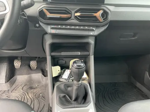 Dacia Duster Mild Hybrid 130 Extreme - Photo 14