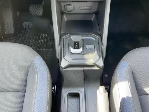 Dacia Duster Hybrid 140 Expression - Photo 14