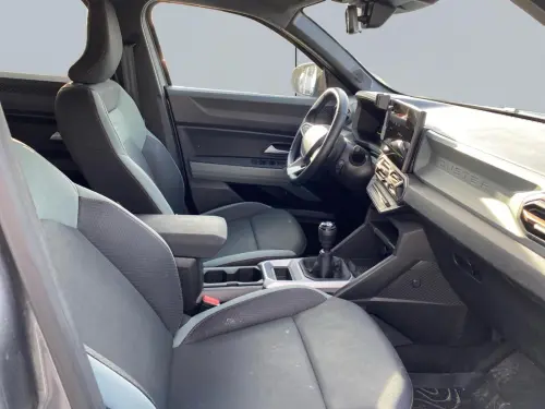 Dacia Duster Mild Hybrid 130 Extreme - Photo 16