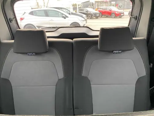 Dacia Jogger TCe 110 7 places GSR2 Extreme - Photo 19