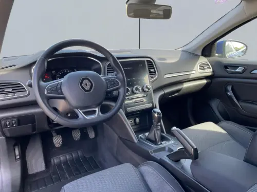 Renault Megane Megane IV Berline TCe 140 Evolution - Photo 10