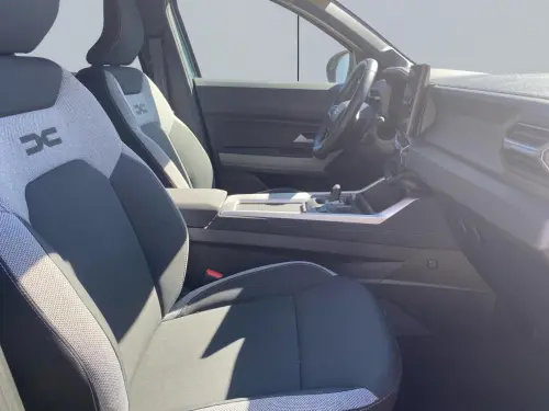 Dacia Bigster Bigster Hybrid 155 Journey - Photo 16