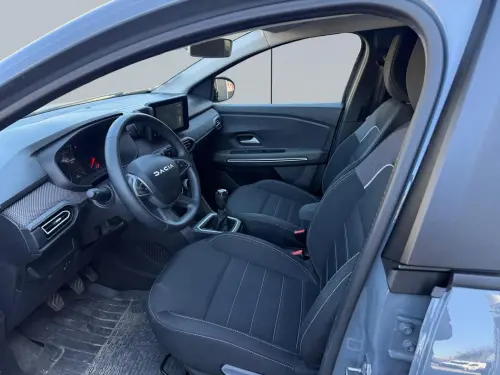 Dacia Jogger TCe 110 5 places Extreme + - Photo 9