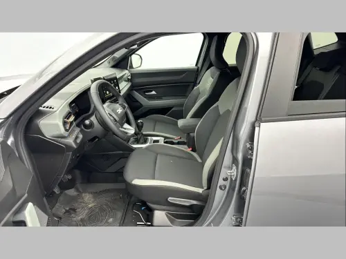 Dacia Duster TCe 130 4x2 Extreme - Photo 13
