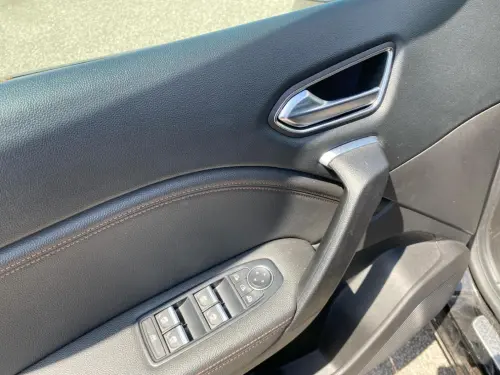 Renault Captur E-Tech Plug-in 160 Initiale Paris - Photo 10