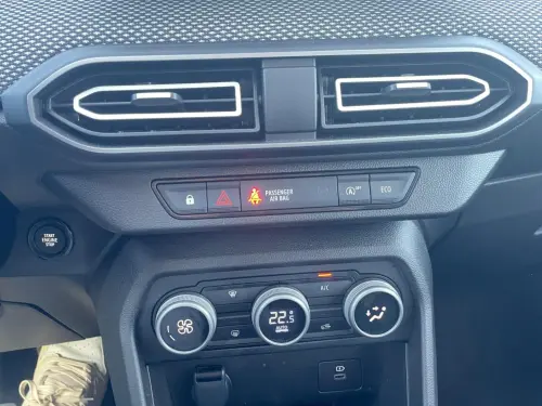 Dacia Sandero TCe 90 GSR2 Journey - Photo 17