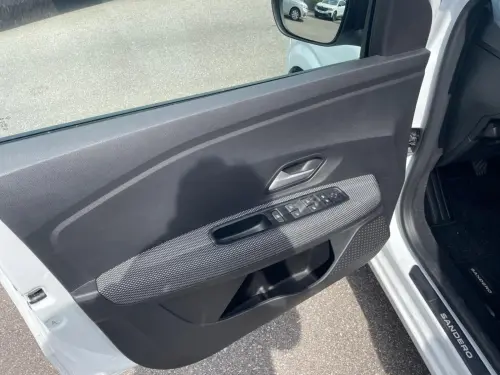 Dacia Sandero ECO-G 100 GSR2 Journey - Photo 10