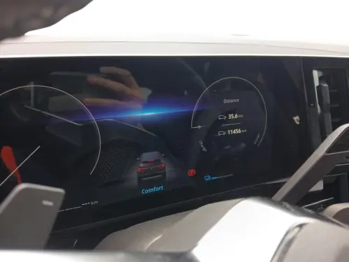 Renault Austral E-Tech hybrid 200 Techno - Photo 11