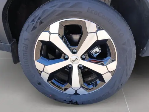 Dacia Duster Mild Hybrid 140 Journey - Photo 8
