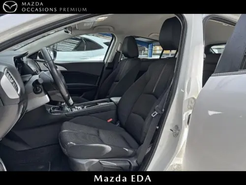 Mazda 3 2.0 SKYACTIV-G 120 Signature - Photo 7