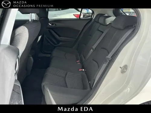 Mazda 3 2.0 SKYACTIV-G 120 Signature - Photo 8