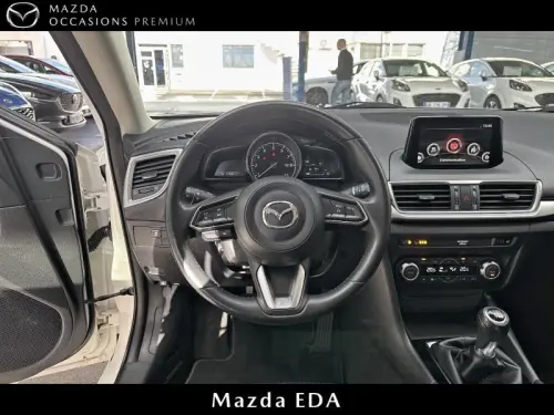 Mazda 3 2.0 SKYACTIV-G 120 Signature - Photo 6