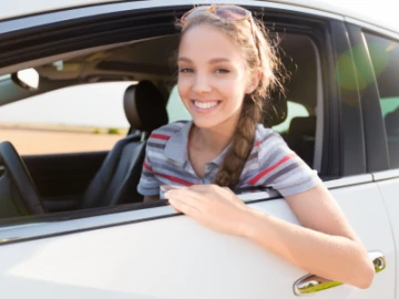Voiture jeune permis : la sélection Autothivolle (5 modèles fiables et abordables)