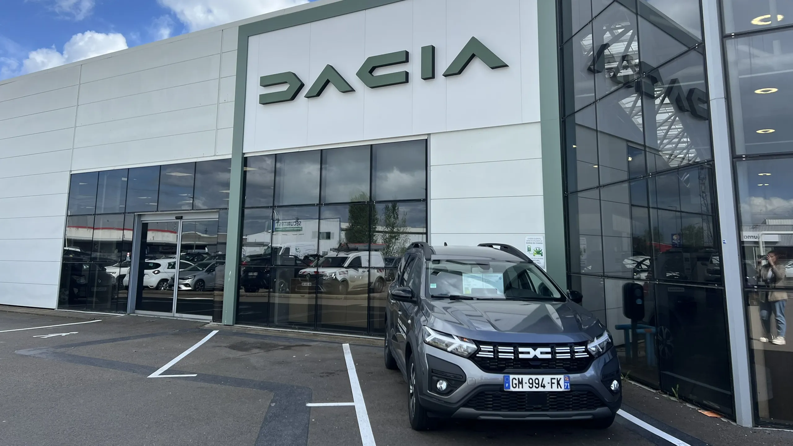DACIA CHALON
