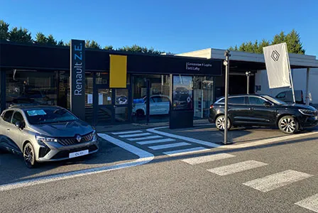 RENAULT AMPLEPUIS