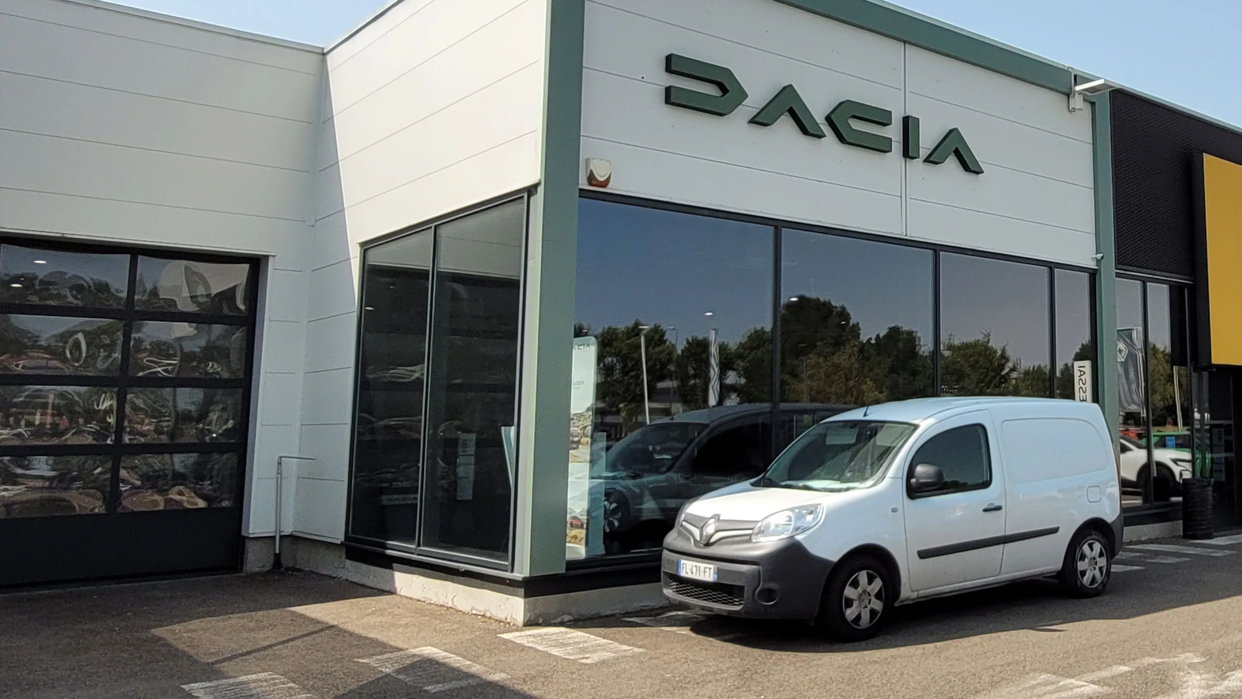 DACIA LE CREUSOT