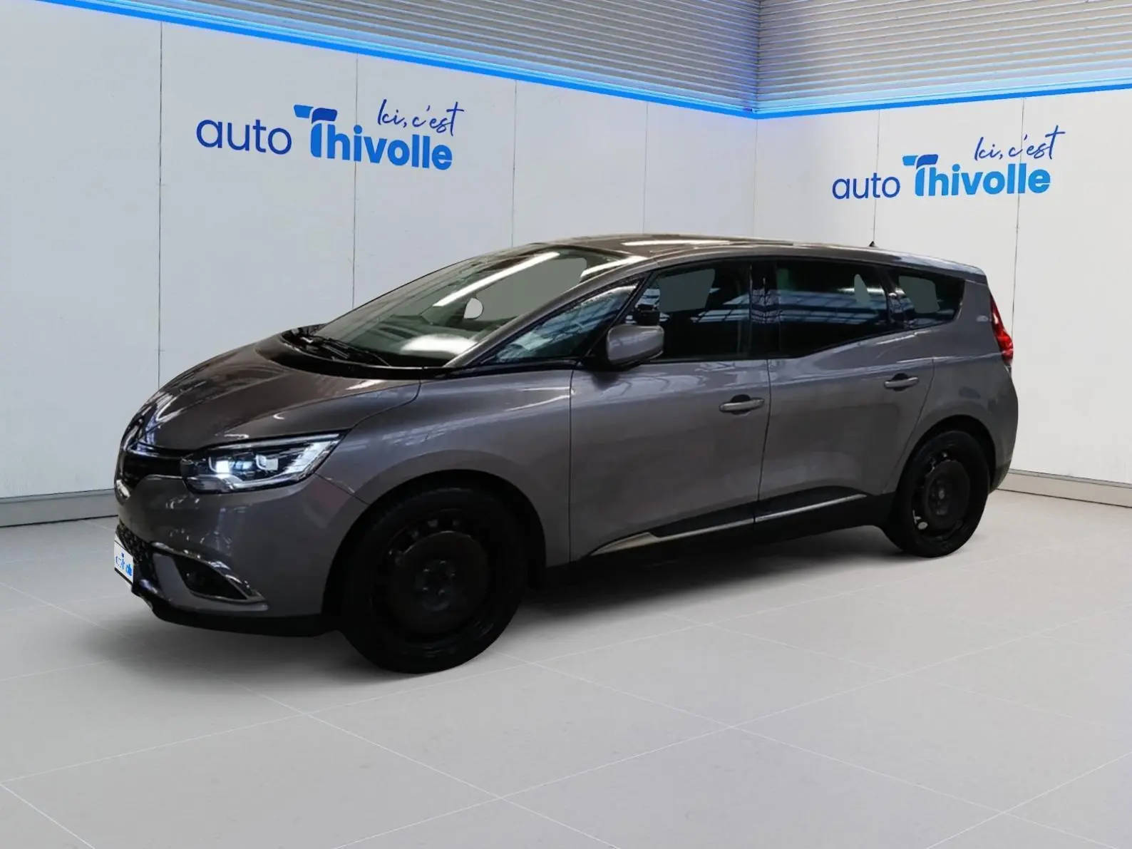 Renault Grand Scenic : l'intermédiaire