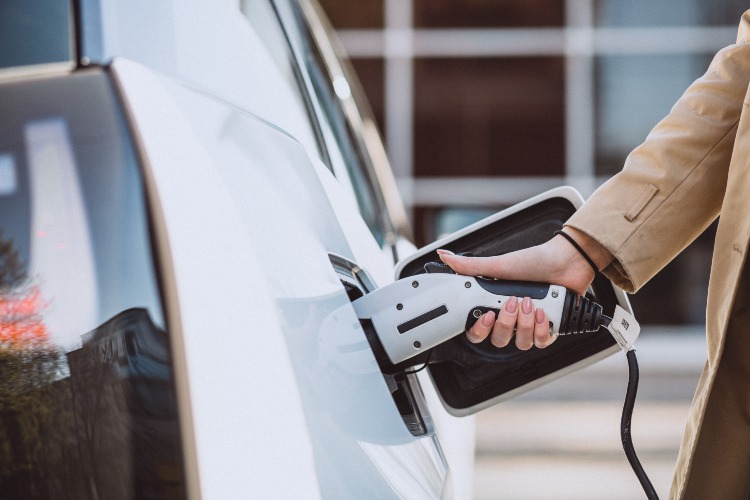 recharger son véhicule électrique dans le rhône