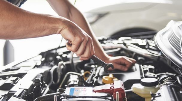 Quand faire l'entretien de votre voiture, et chez qui ?