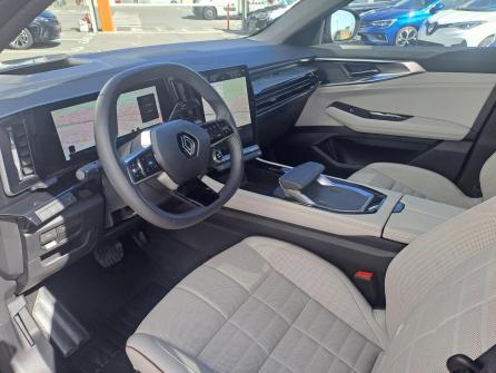 RENAULT Espace Espace E-Tech hybrid 200 Iconic à vendre à Villefranche sur Saône - Image n°10