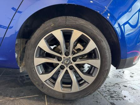 RENAULT Megane Megane IV Berline Blue dCi 115 EDC Techno à vendre à Villefranche sur Saône - Image n°9