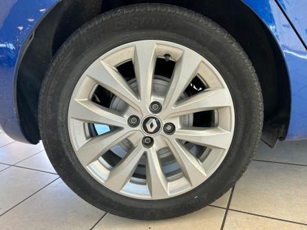 RENAULT Clio Clio E-Tech full hybrid 145 Evolution à vendre à Villefranche-sur-Saône - Image n°12