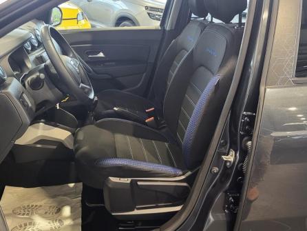 DACIA Duster Blue dCi 115 4x2 15 ans à vendre à Givors - Image n°8