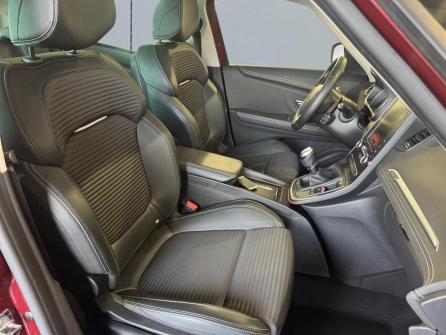RENAULT Scenic Scenic TCe 140 FAP Intens à vendre à Macon - Image n°17