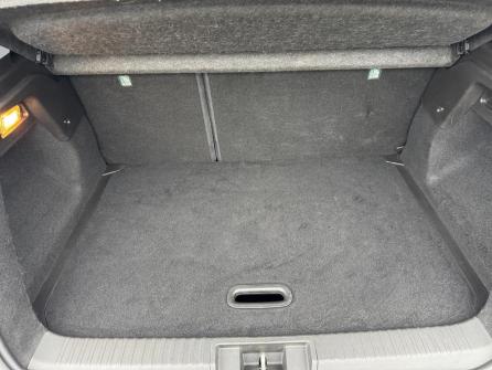 RENAULT Captur TCe 140 EDC Zen à vendre à Saint-Etienne - Image n°17