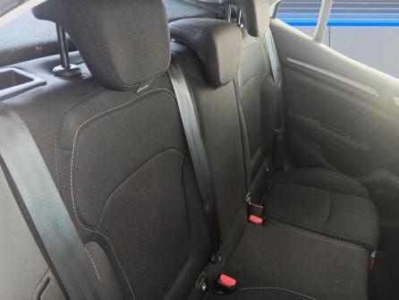 RENAULT Megane Mégane IV Berline Blue dCi 115 EDC Business à vendre à Villefranche-sur-Saône - Image n°17