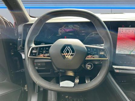 RENAULT Espace Espace E-Tech hybrid 200 esprit Alpine à vendre à Villefranche-sur-Saône - Image n°13