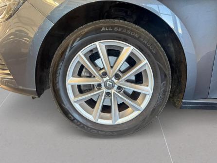 RENAULT Megane Mégane IV Berline TCe 115 FAP Zen à vendre à Macon - Image n°9