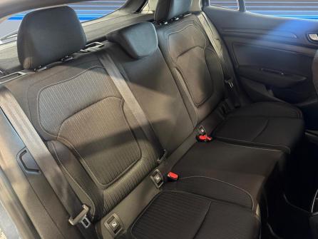 RENAULT Megane Mégane IV Berline TCe 115 FAP Zen à vendre à Macon - Image n°18