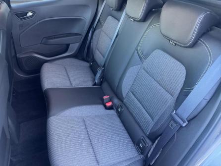 RENAULT Clio Clio E-Tech full hybrid 145 Techno à vendre à Macon - Image n°16