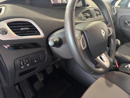 RENAULT Scenic Scenic III dCi 95 FAP eco2 Expression à vendre à Macon - Image n°22