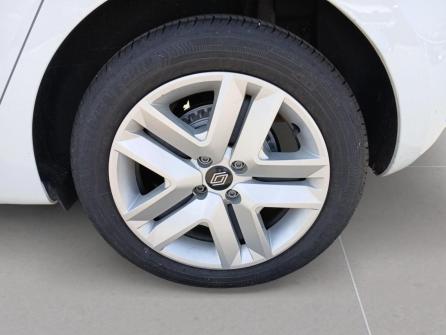 RENAULT Clio Clio dCi 100 Evolution à vendre à Saint-Etienne - Image n°9