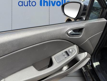 RENAULT Clio Clio TCe 90 Equilibre à vendre à Saint-Etienne - Image n°11