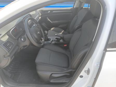 RENAULT Megane Megane IV Berline Blue dCi 115 Evolution à vendre à Saint-Etienne - Image n°10