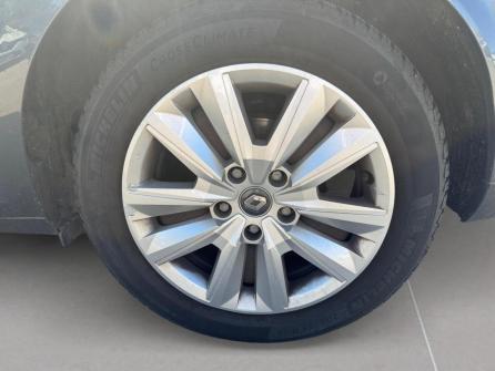 RENAULT Megane Mégane IV Berline Blue dCi 115 - 20 Business à vendre à Villefranche-sur-Saône - Image n°9