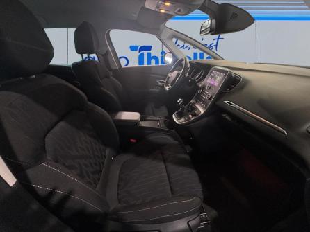 RENAULT Scenic Scenic Blue dCi 120 Limited à vendre à Macon - Image n°17