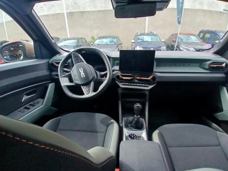 DACIA Duster extreme mild hybrid 130 4x4 à vendre à Villefranche-sur-Saône - Image n°4