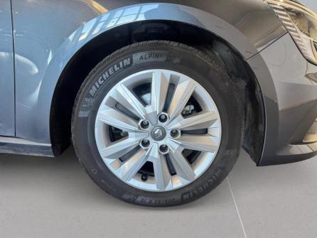 RENAULT Megane Mégane IV Berline Blue dCi 115 EDC Business à vendre à Macon - Image n°9