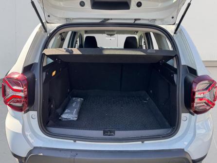 DACIA Duster ECO-G 100 4x2 Essential à vendre à Villefranche-sur-Saône - Image n°18