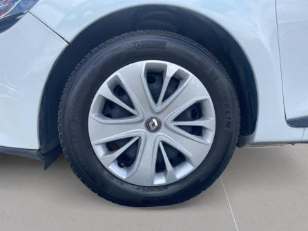 RENAULT Clio Clio 1.2 16V 75 Life à vendre à Villefranche-sur-Saône - Image n°9